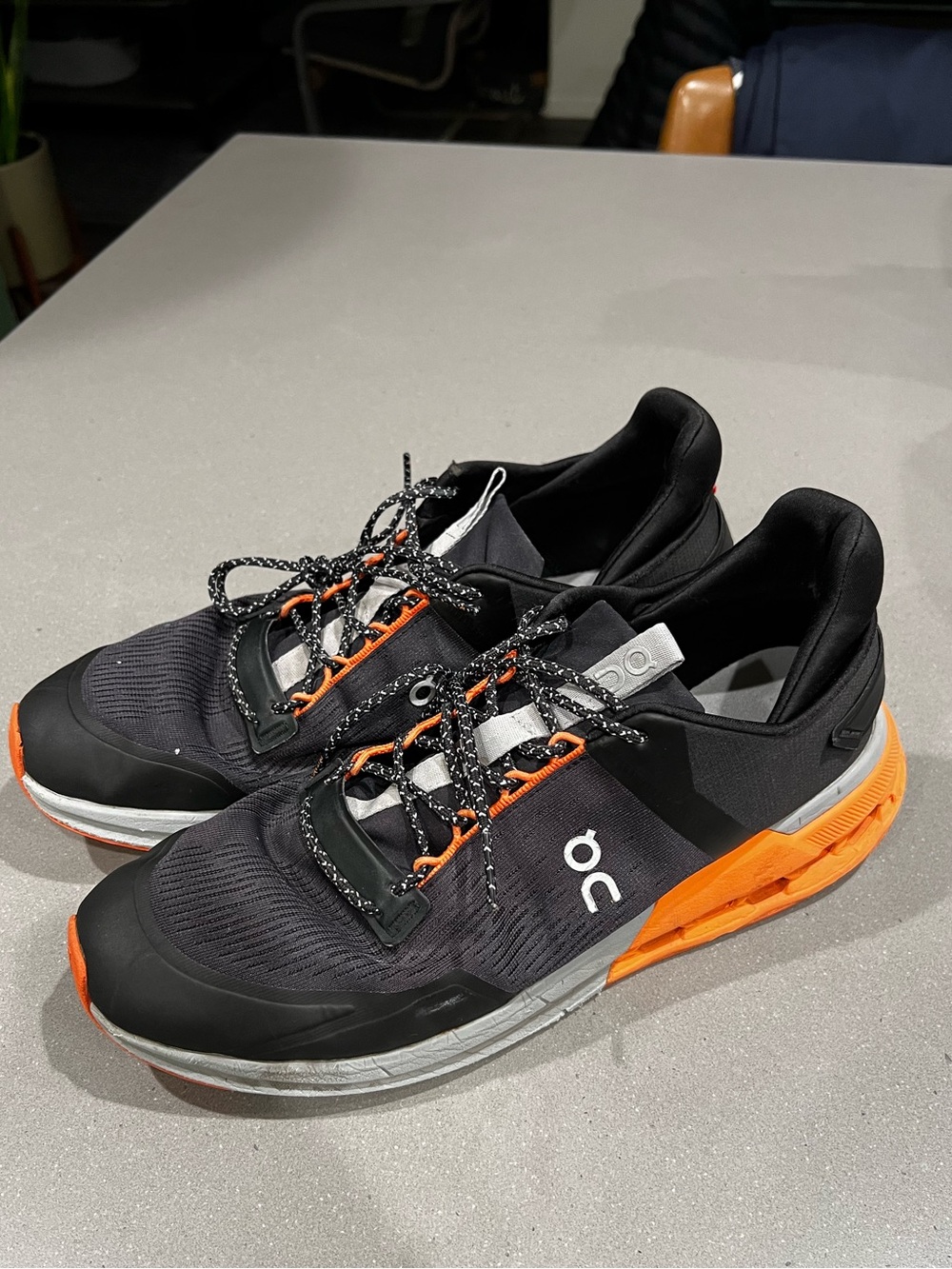 On Cloud Men's Black & Orange Running Shoes